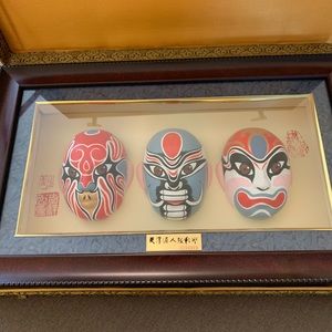 Oriental faces lined edition